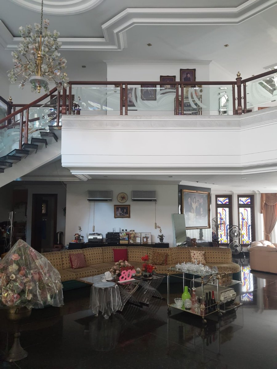 Dijual Rumah Asri, Rapih Lokasi Di Bukit Gading Villa, Kelapa Gading - Jakarta Utara