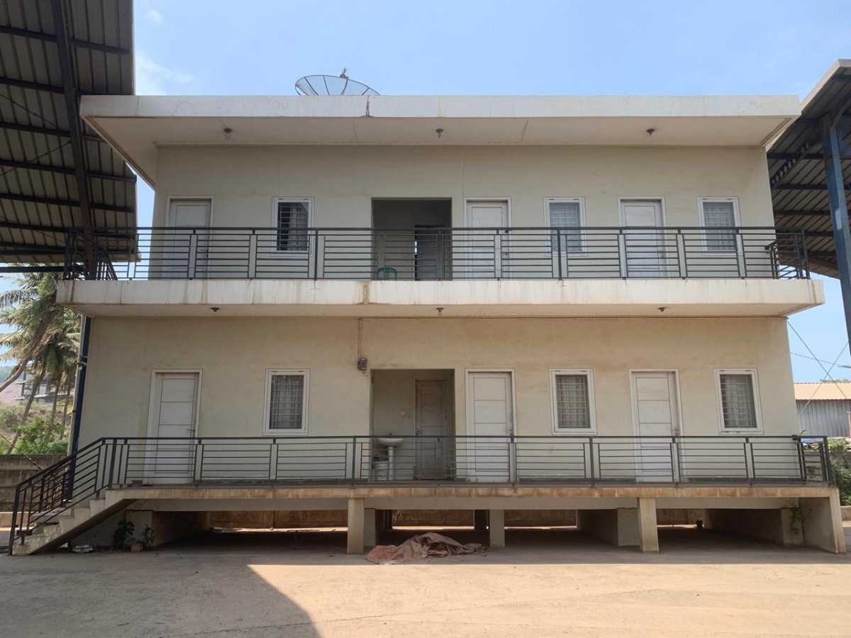 Dijual Gudang Strategis Pinggir Jalan Luas 1.233 m² di Kota Cilegon - Foto 3