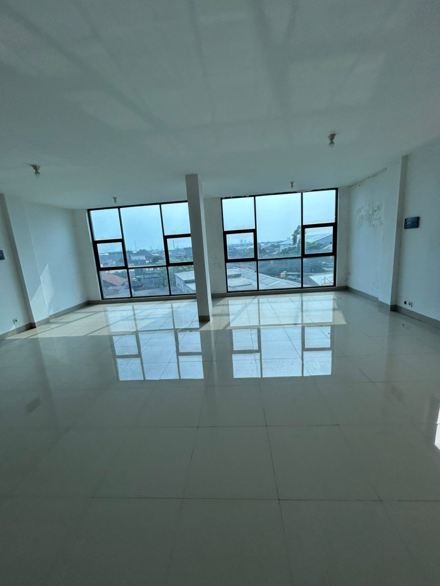 Sewa  Ruko dipinang  jl.KH Hasyim Azhari kota Tangerang banten - Foto 4