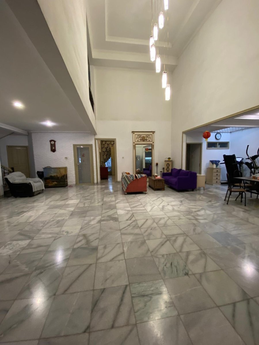 Dijual Rumah Besar, Elegan & Jarang Ada (TIDAK BANJIR) Lokasi Rawamangun - Jakarta Timur - Foto 4