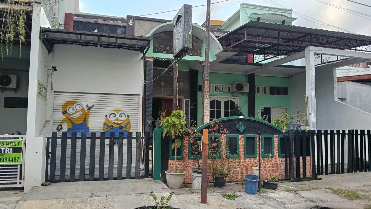Rumah Strategis Pinggir Jalan di Tlogosari Semarang – Cocok untuk Kos, Kantor, atau Tempat Usaha