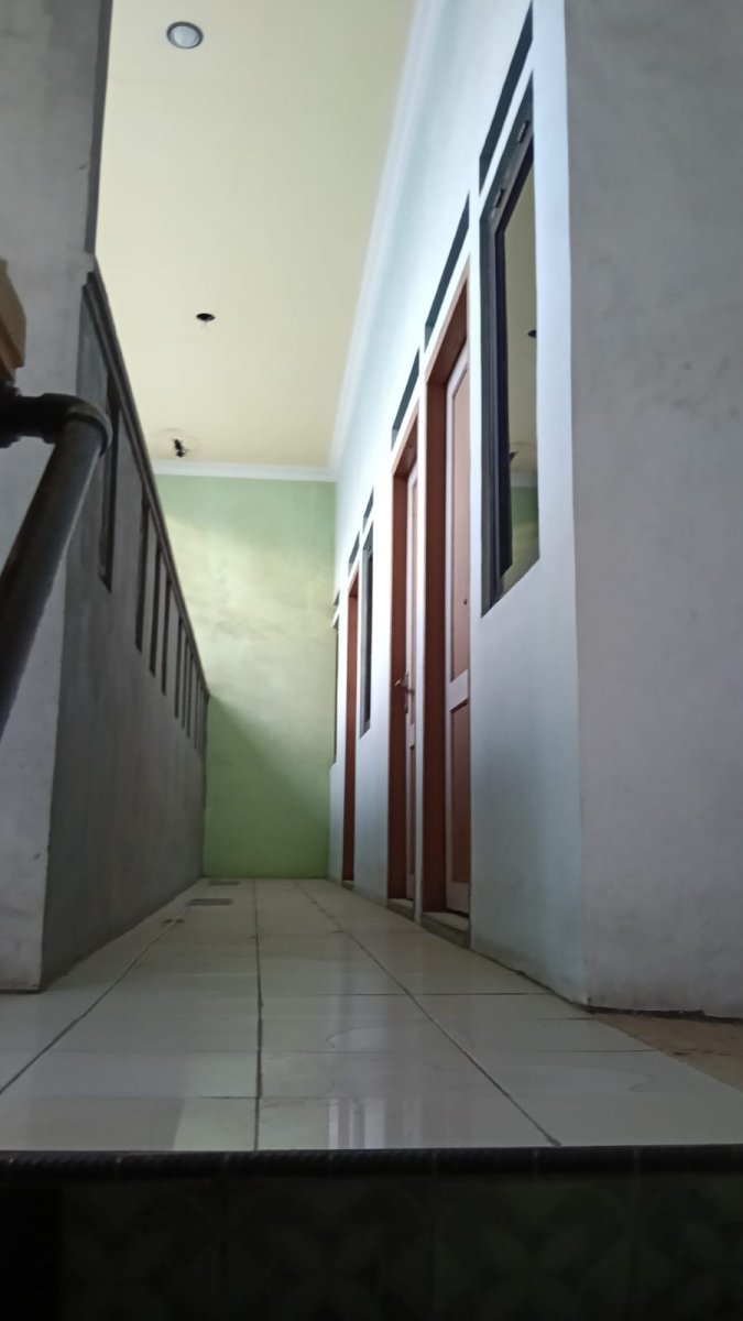 Rumah Strategis Pinggir Jalan di Tlogosari Semarang – Cocok untuk Kos, Kantor, atau Tempat Usaha - Foto 5