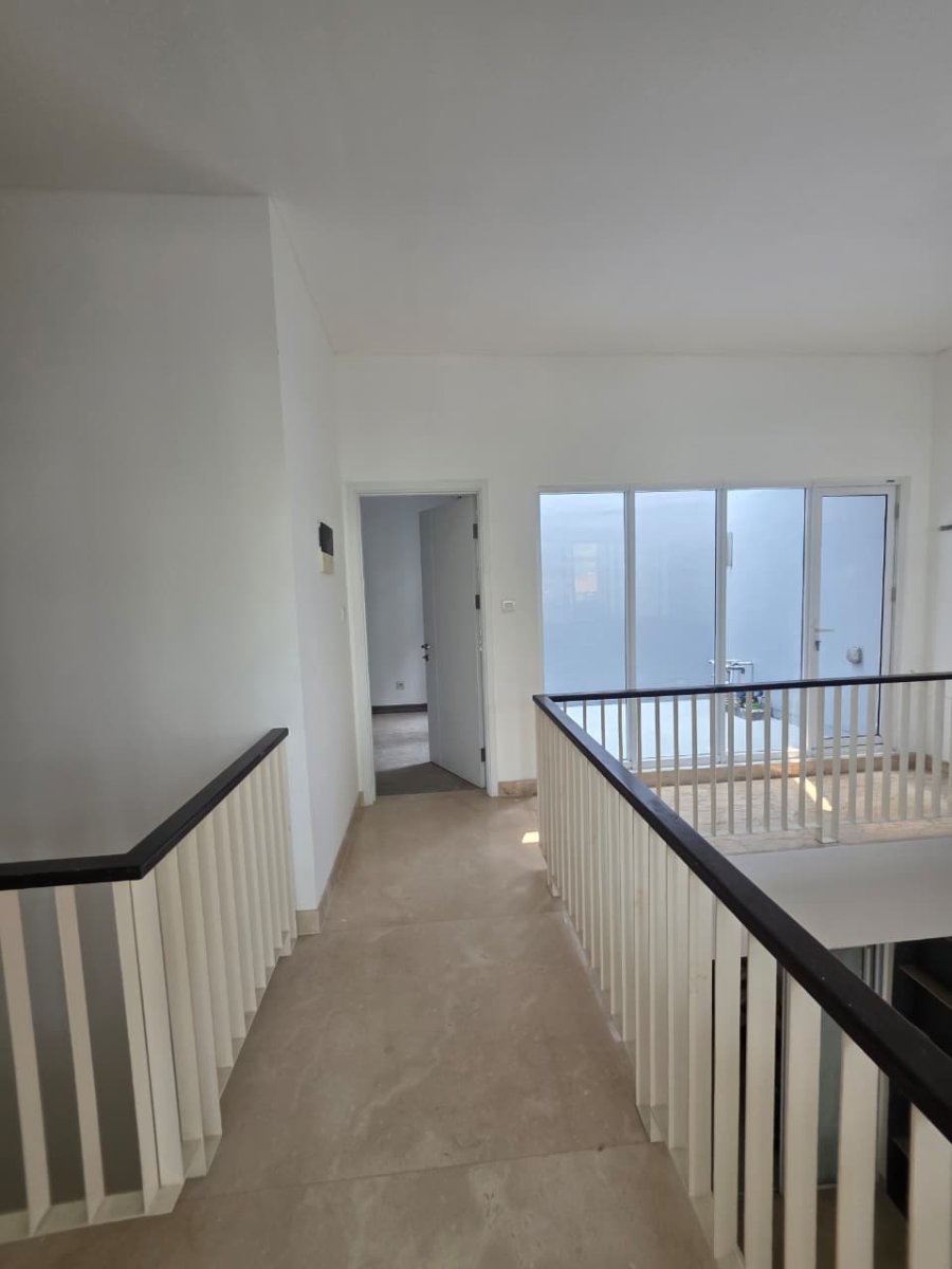 Dijual Rumah Lokasi Puri Utama, Puri Riviera, Petir - Cipondoh - Foto 12