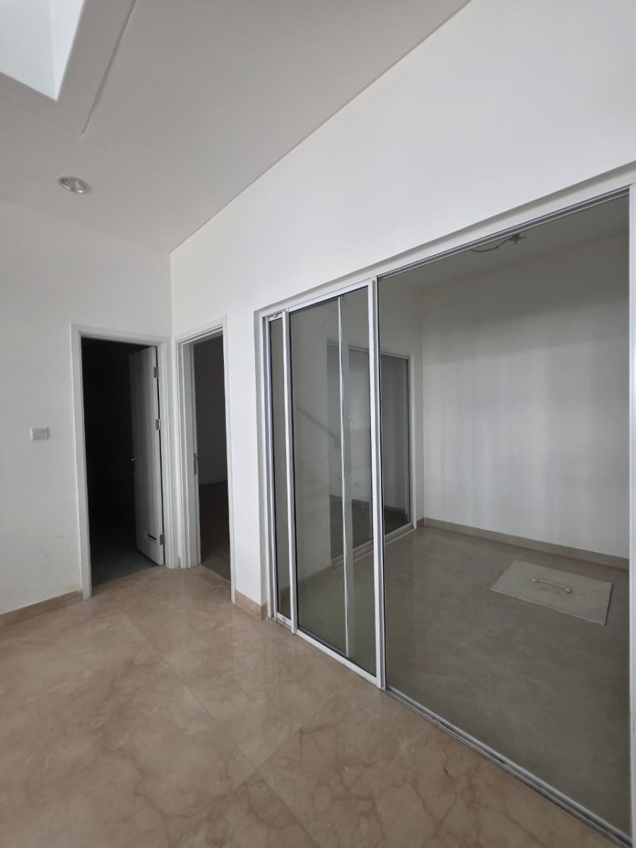 Dijual Rumah Lokasi Puri Utama, Puri Riviera, Petir - Cipondoh - Foto 15