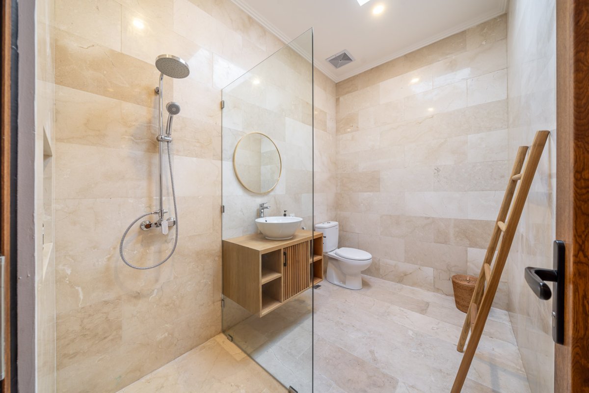 Leasehold Modern 3-Bedroom Two-Story Villa in Sanur #8 - Foto 4