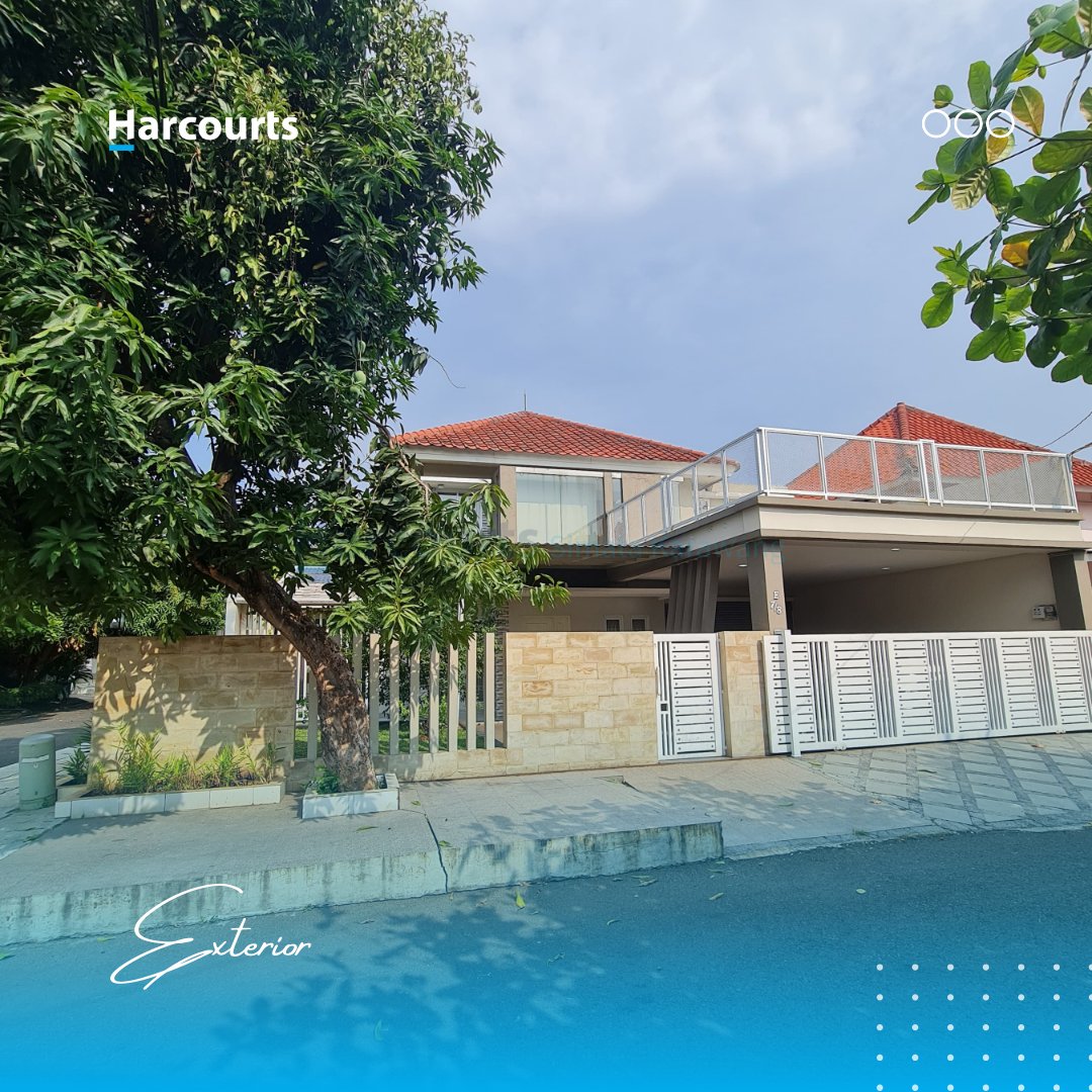 Rumah Mewah di Grand Taruma Karawang - Dekat Tol, Lingkungan Asri, Luas - Foto 3
