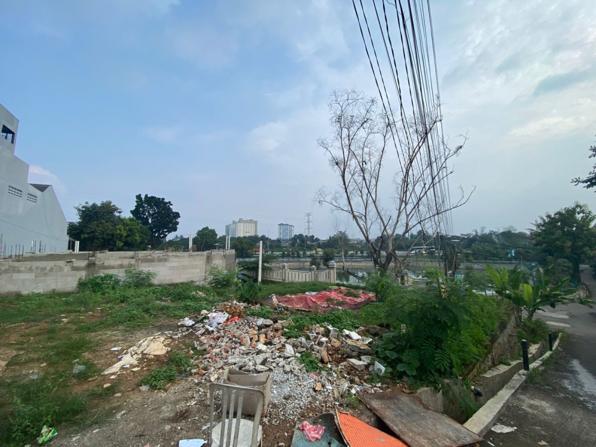 Dijual Tanah Siap Bangun Luas 111 m² di Serua, Tangerang Selatan - Foto 3