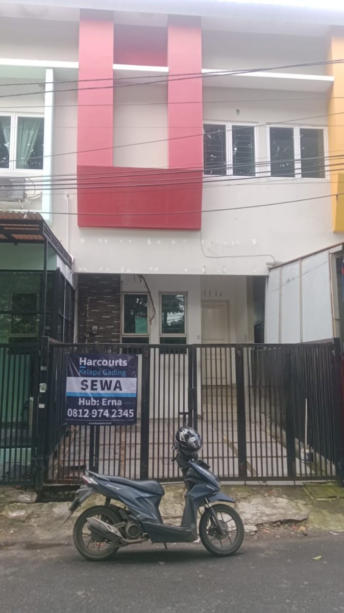 Disewakan 1 Unit Rumah Kelapa Cengkir Raya, Kelapa Gading - Jakarta Utara