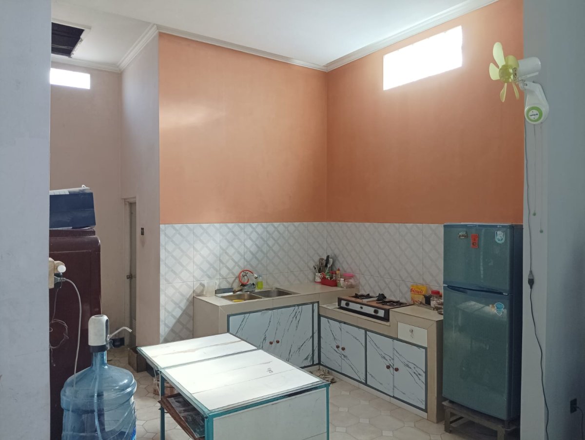 Aset Komersial Strategis: Gudang Jalan Raya Weleri Bonus Rumah Tinggal Siap Huni - Foto 4
