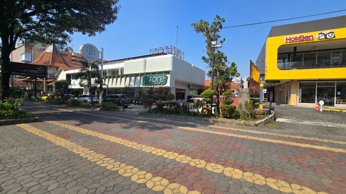 Rumah atau ruang usaha strategis di jalan slamet riyadi penumping laweyan solo
