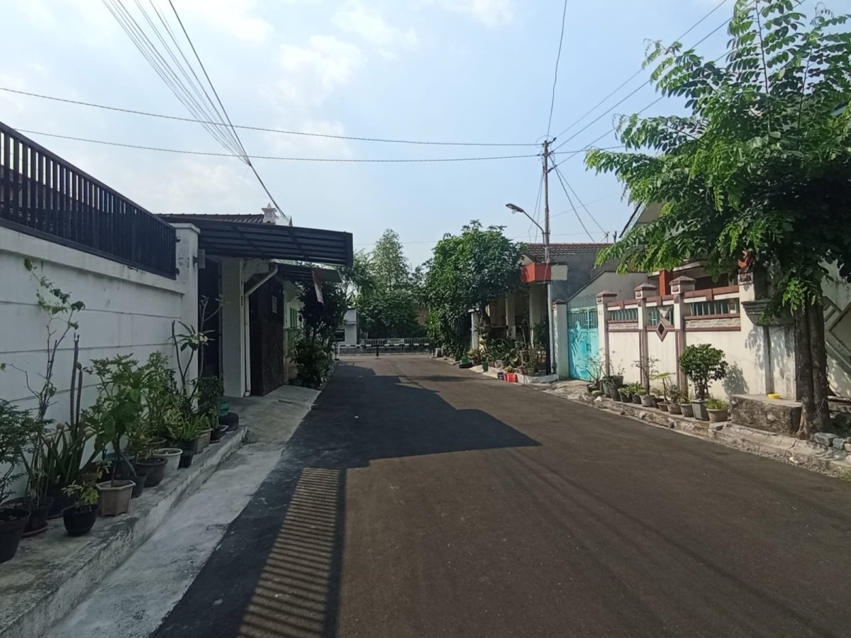 Rumah Hitung Tanah Strategis Dekat Hotel Grand Mercure Solo Baru