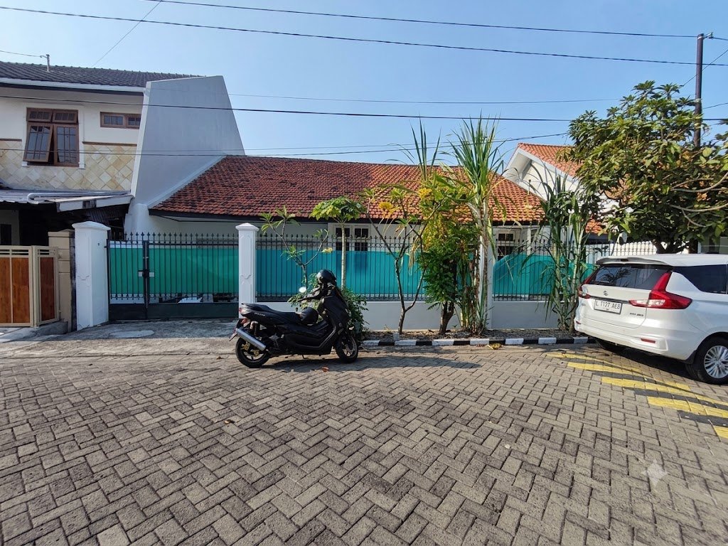 Jual Rumah Hitung Tanah Lokasi Dekat Kampus @Medokan Ayu Surabaya
