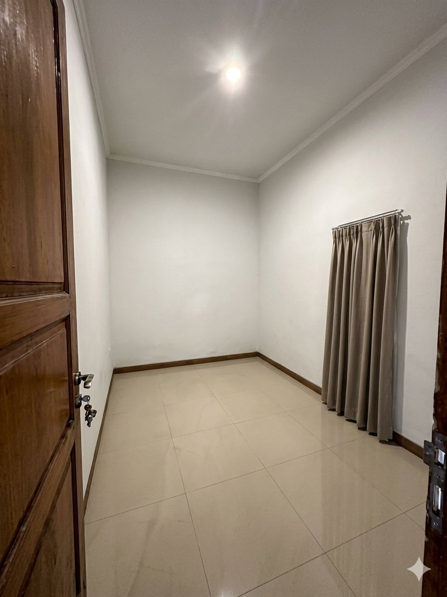 Jual Rumah Row Jalan 2 mobil di Tomang Jakarta Barat ID - Foto 5
