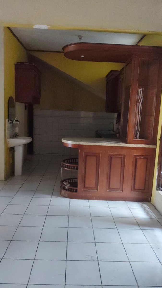Dijual rumah di Komplek DPR Ciputat Timur Tangerang Selatan dekat stasiun pondok ranji - Foto 8