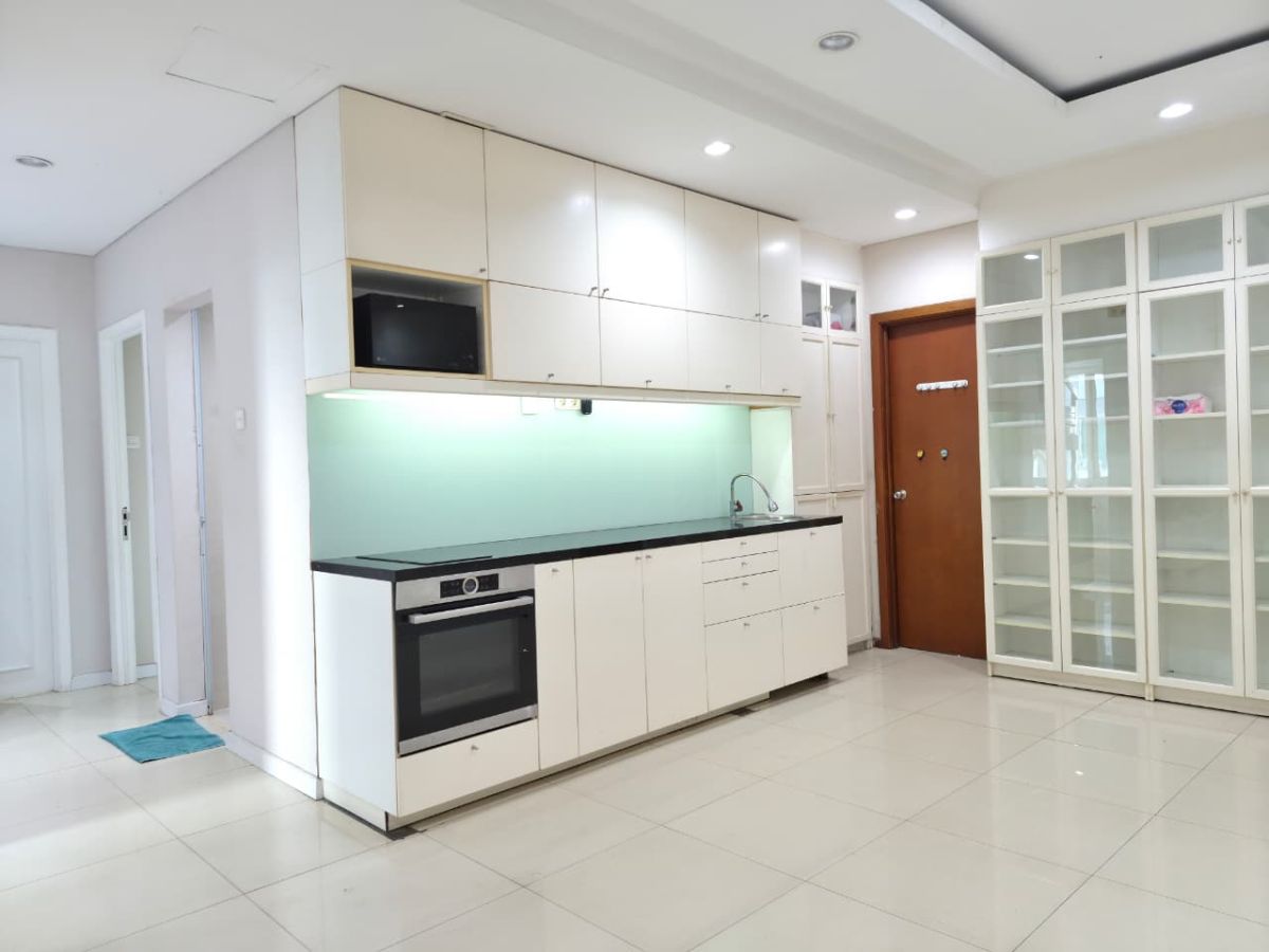 Dijual 3 Kamar Tidur Apartment Thamrin Residences dengan Interior Eksklusif View Swimming Pool - Jakarta Pusat - Foto 8