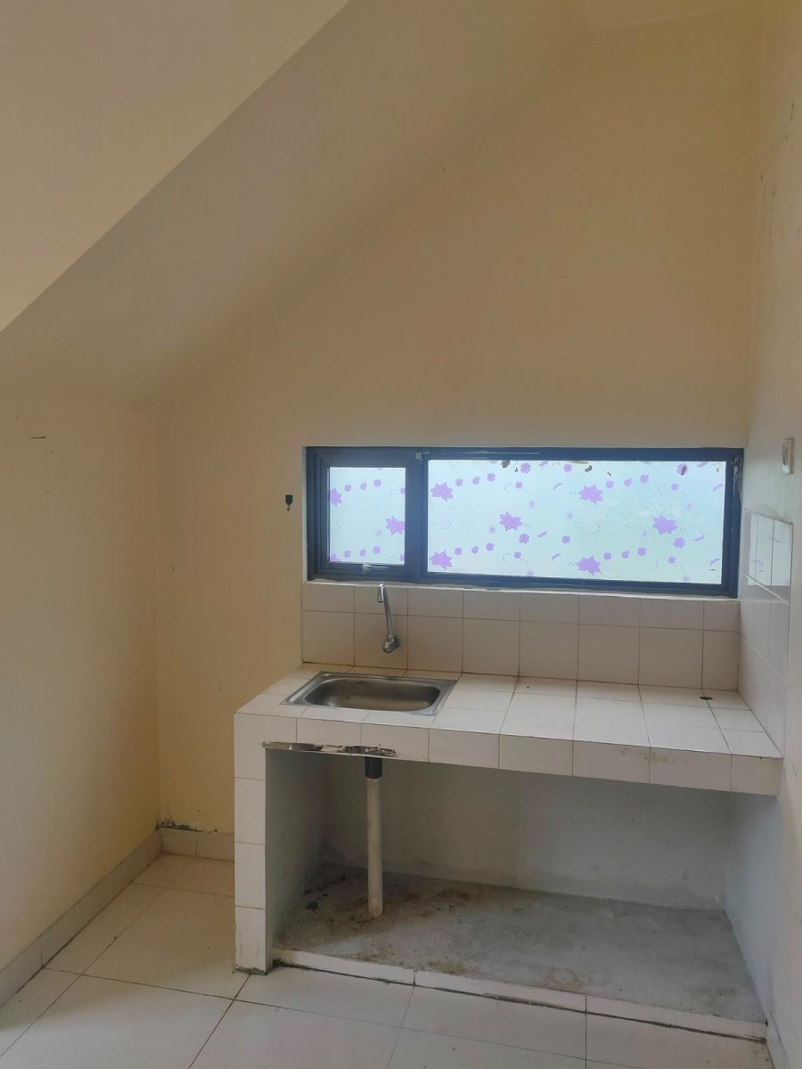 Dijual Rumah Hoek 2 Lantai di Graha Raya Bintaro, Viola Residence - Foto 11
