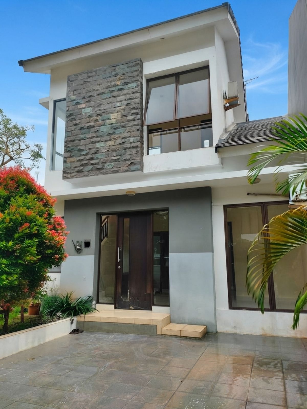 Dijual Rumah Siap Huni 2 Lantai Posisi Hook di Graha Raya Bintaro, Tangerang Selatan - Foto 3
