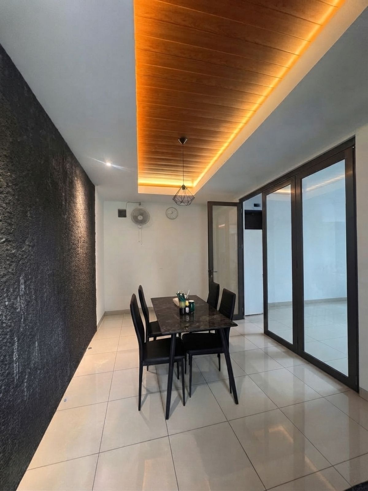 Dijual Rumah Siap Huni 2 Lantai Posisi Hook di Graha Raya Bintaro, Tangerang Selatan - Foto 5