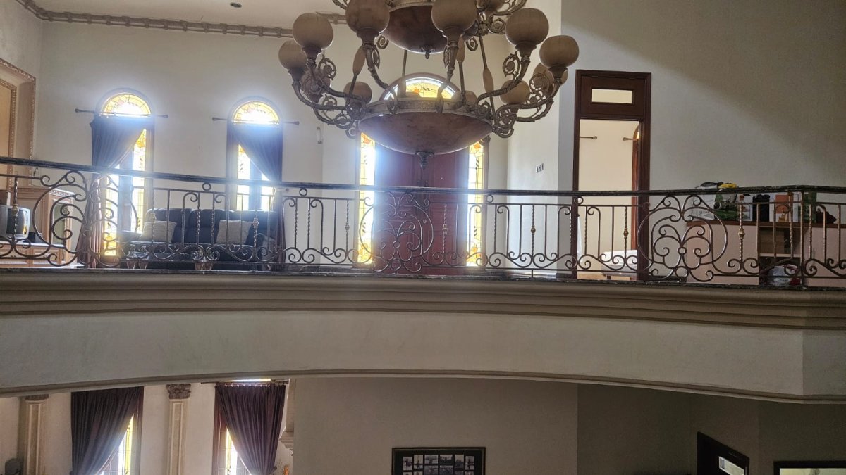Dijual Rumah Mewah Dan Luas Lokasi Villa Gading Indah, Kelapa Gading - Jakarta Utara - Foto 3