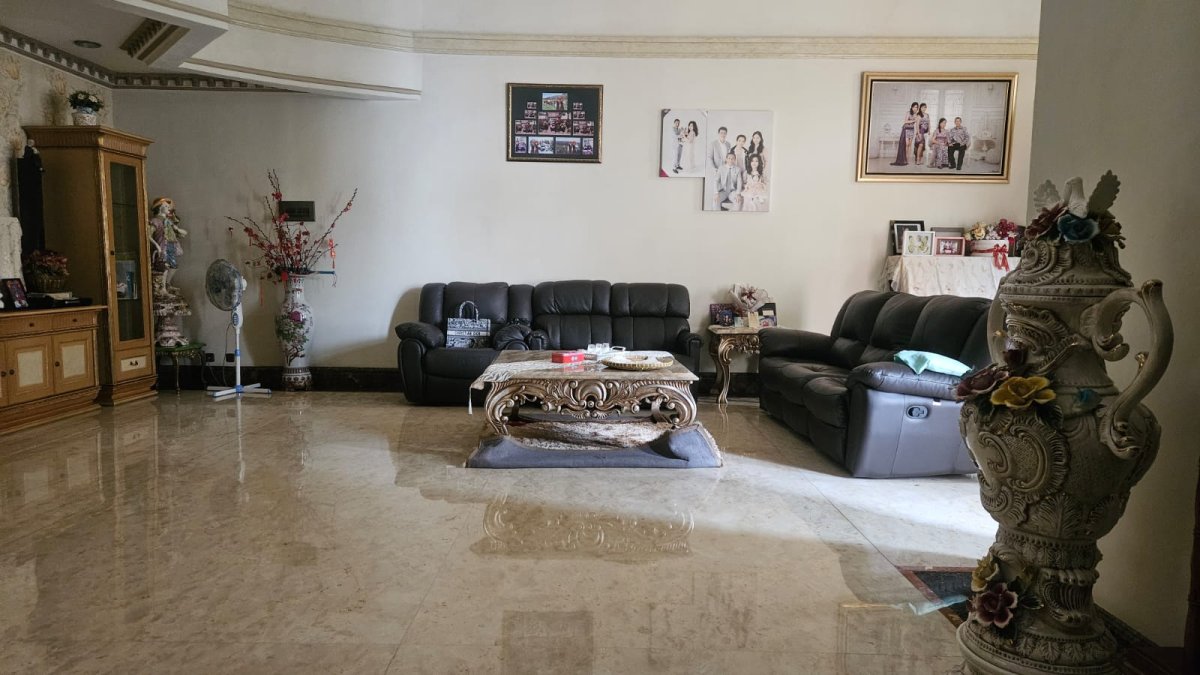 Dijual Rumah Mewah Dan Luas Lokasi Villa Gading Indah, Kelapa Gading - Jakarta Utara - Foto 4