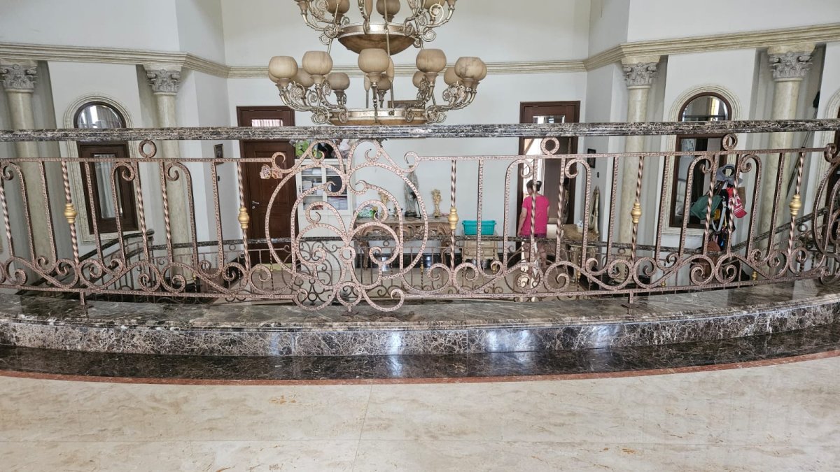 Dijual Rumah Mewah Dan Luas Lokasi Villa Gading Indah, Kelapa Gading - Jakarta Utara - Foto 5