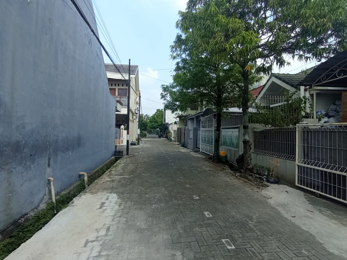 Rumah Strategis Dekat Kampus ATW di Sektor 10 - Foto 2