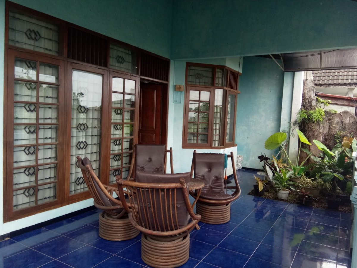 Rumah 2 Lantai & Lahan Luas di Karonsih Ngaliyan – View Kota Semarang, Bebas Banjir, Muat Banyak Mobil - Foto 3