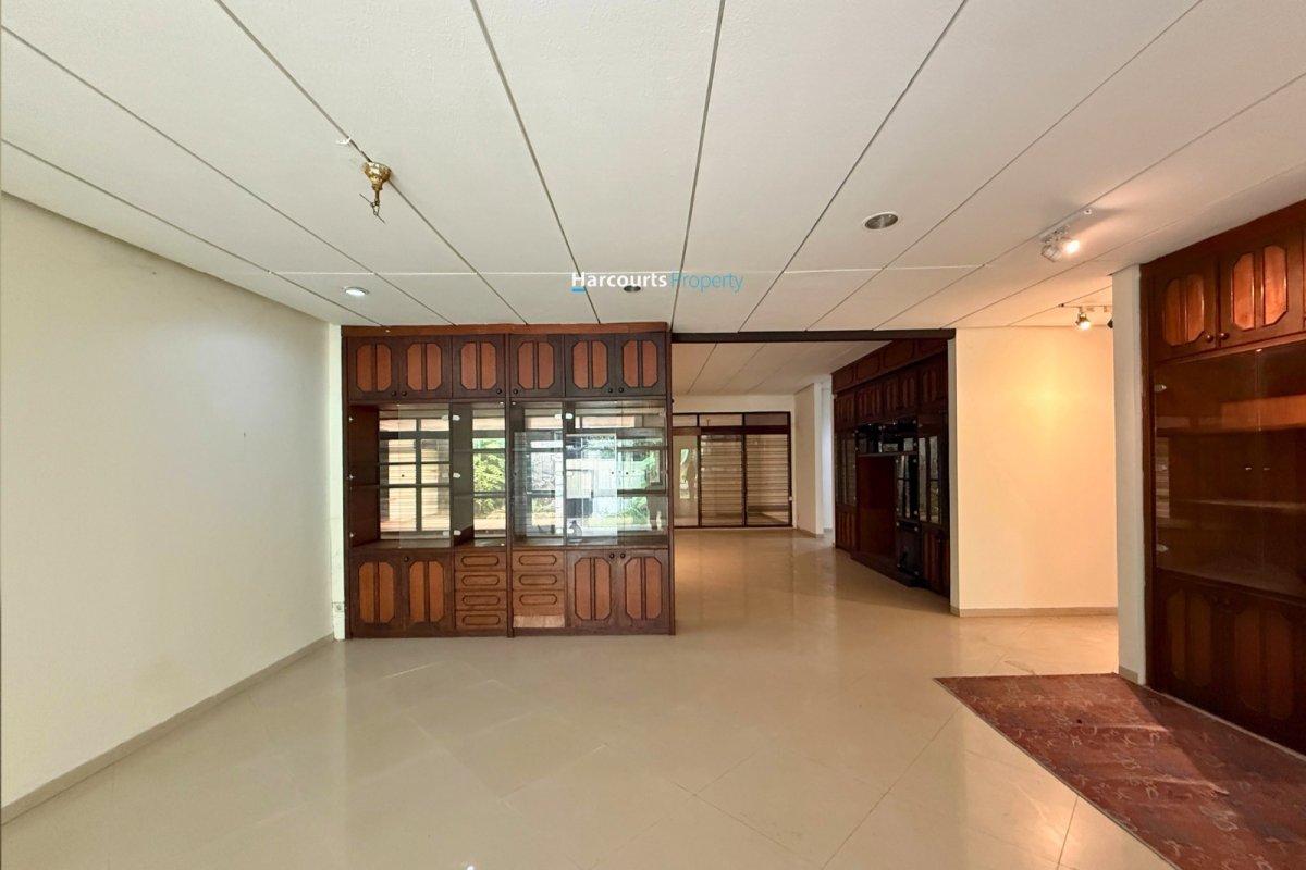 Dijual Rumah Klasik Bagus dan Terawat Lokasi Strategis Jl. Taman Radio Dalam, Kebayoran Baru - Foto 4