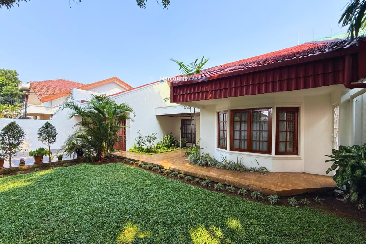 Disewakan Rumah Hunian Bagus dan Terawat di Jl. Kemang Dalam, Kemang - Foto 4
