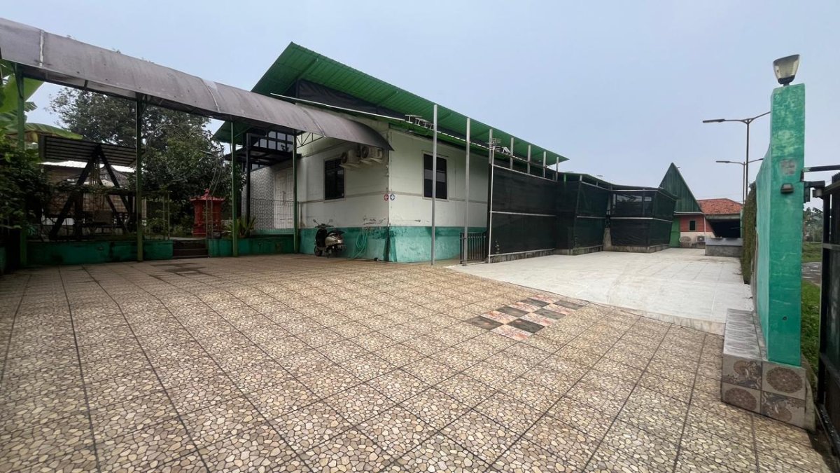 Dijual Rumah Full Furnish Ada Kolam Renang di Petir Dramaga Bogor - Foto 2
