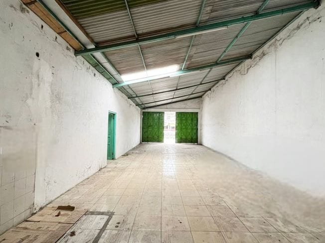 Ruko atau Ruang Usaha Strategis Pinggir Jalan Raya Palur Karanganyar - Foto 3