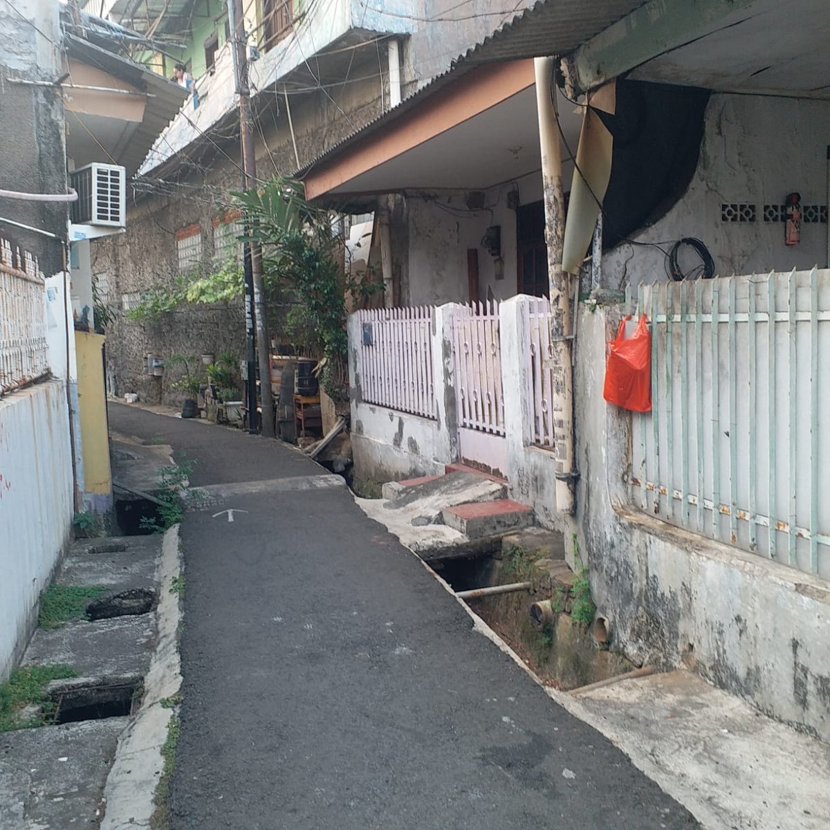 Jual Rumah di Tomang Jakarta Barat RR