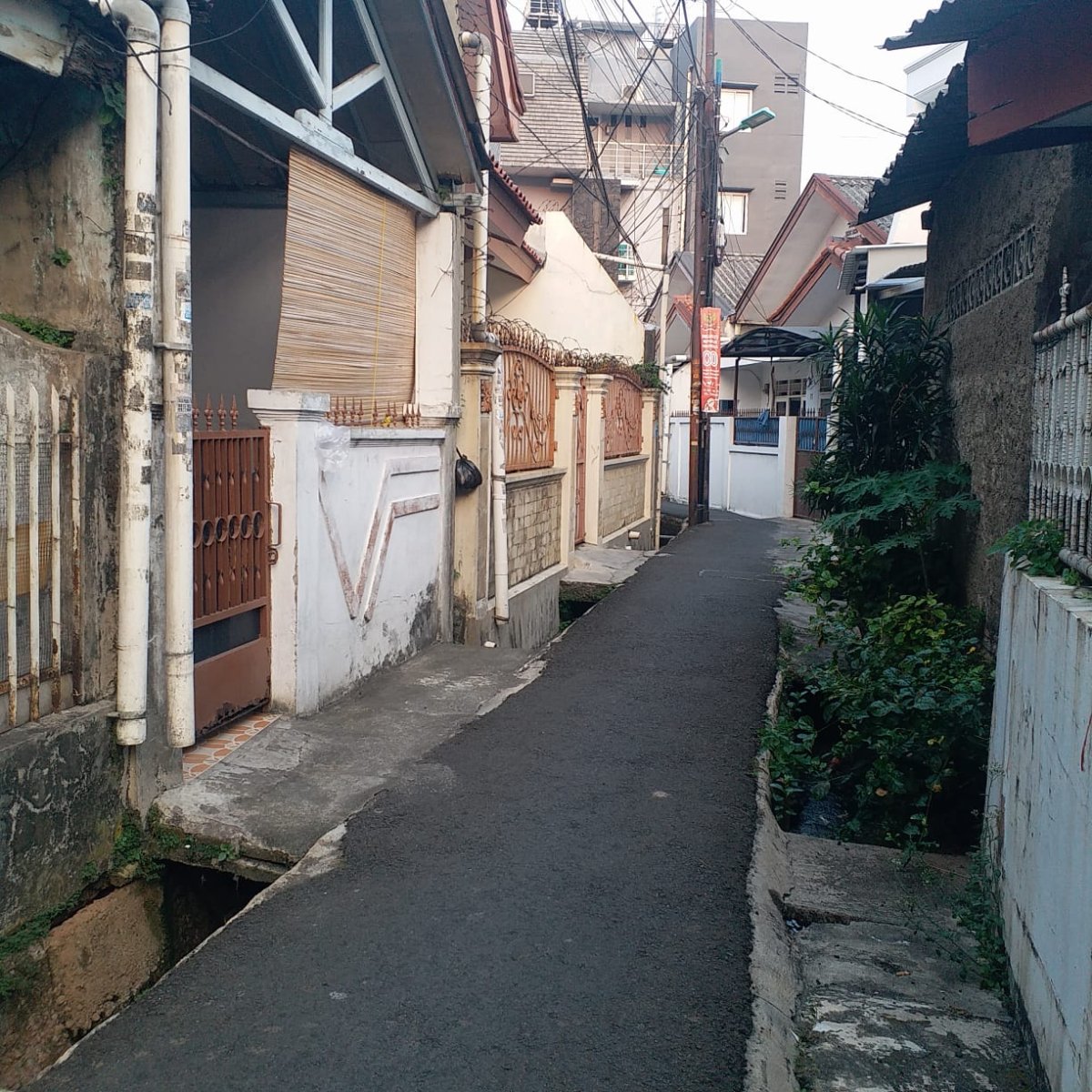 Jual Rumah di Tomang Jakarta Barat RR - Foto 4