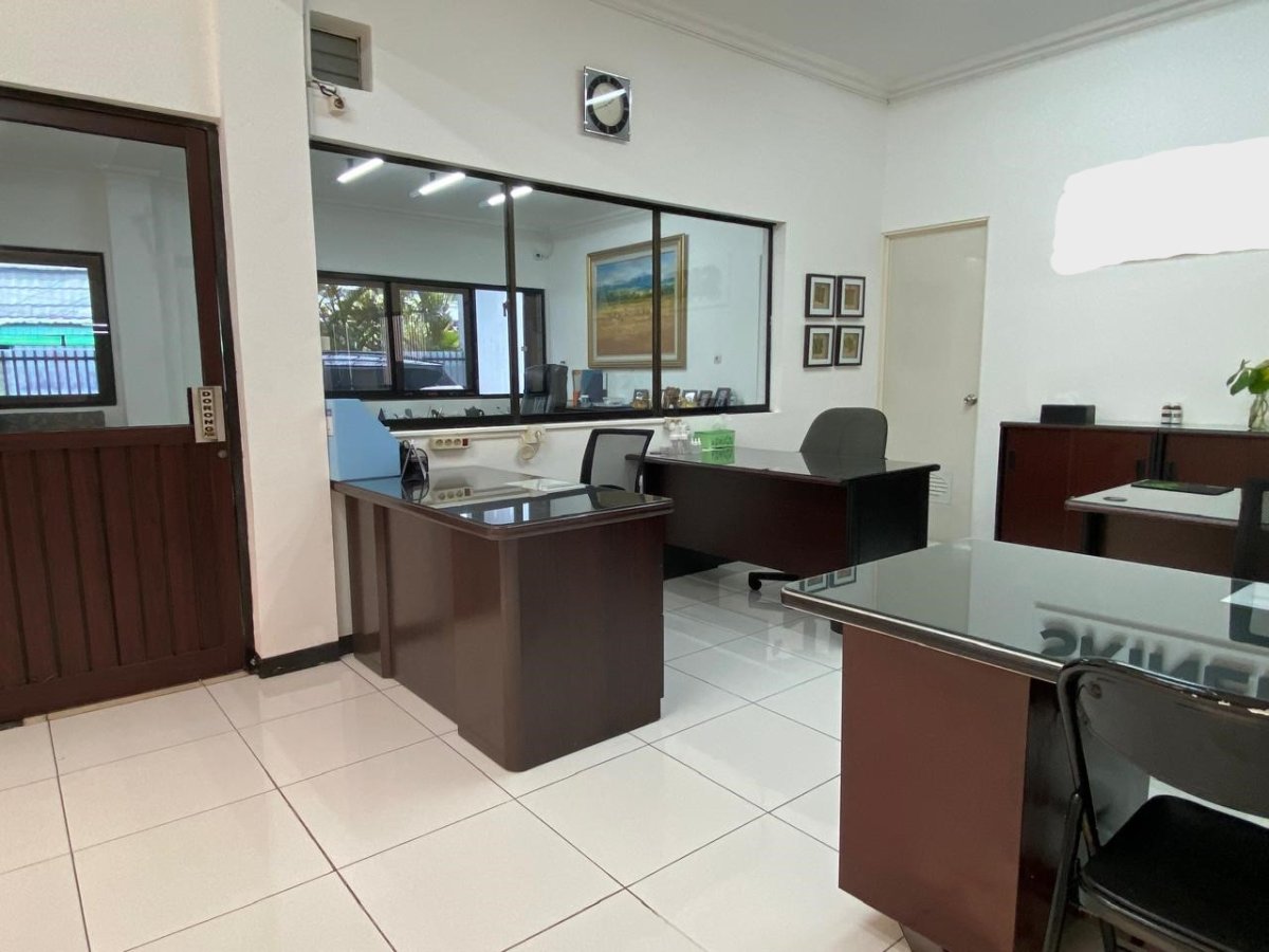 Jual di bawah NJOP Kantor dan Gudang di daerah Gajah Mada, Jakarta Pusat RR - Foto 4