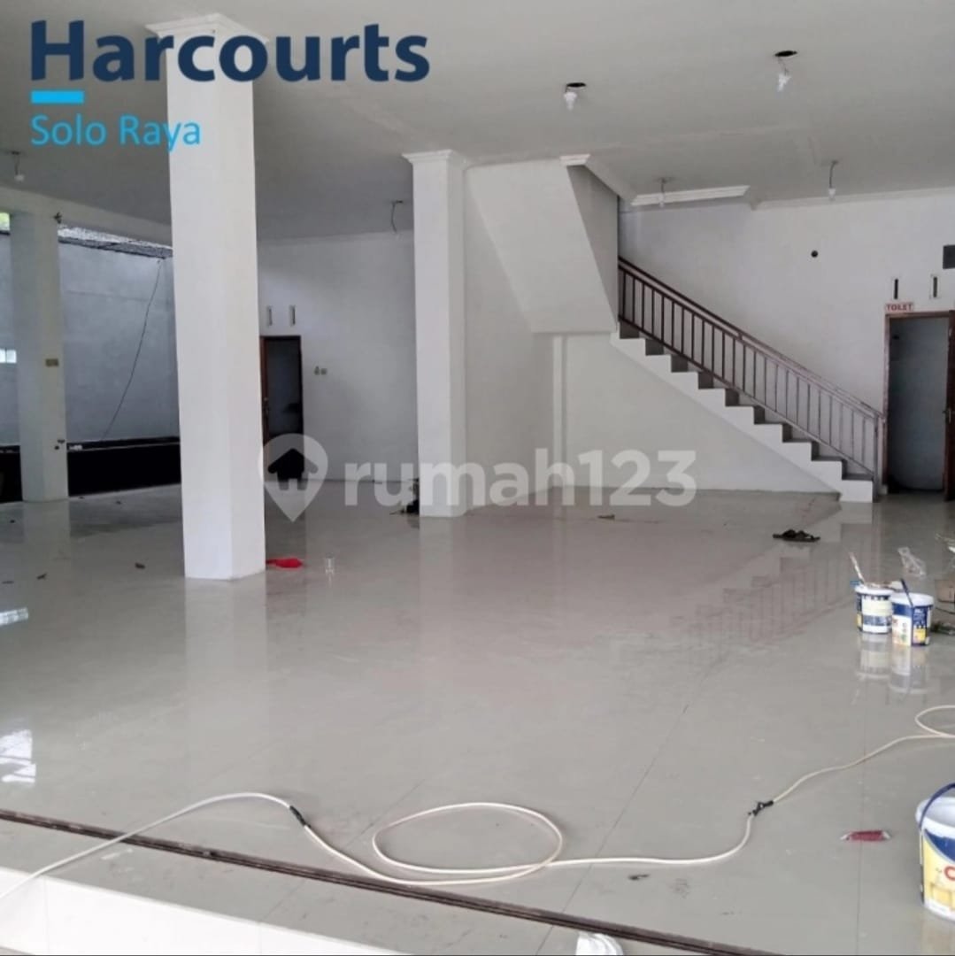 Ruko 2 Lantai Strategis Siap Pakai di Kawasan Bisnis Banjarsari, Solo - Foto 8