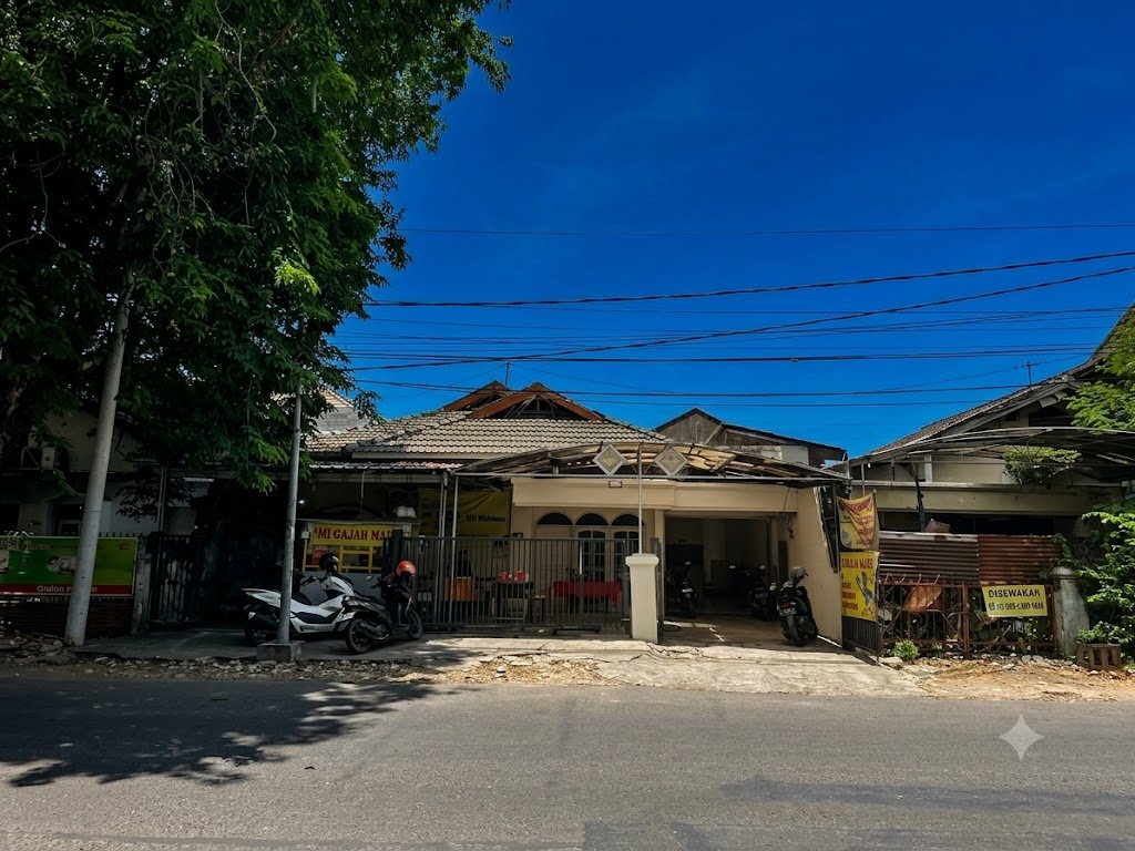 Disewakan Rumah Usaha Lokasi Jalan Raya Taman Asri Pondok Tjandra Sidoarjo
