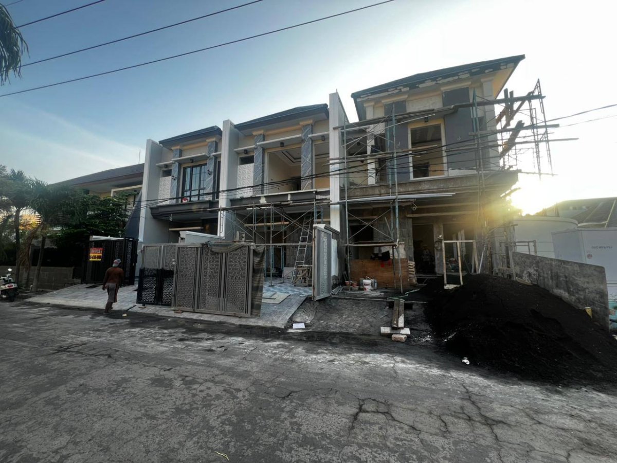 Under Construction Rumah Lokasi @Babatan Pantai Kec. Mulyorejo Surabaya Utara - Foto 2