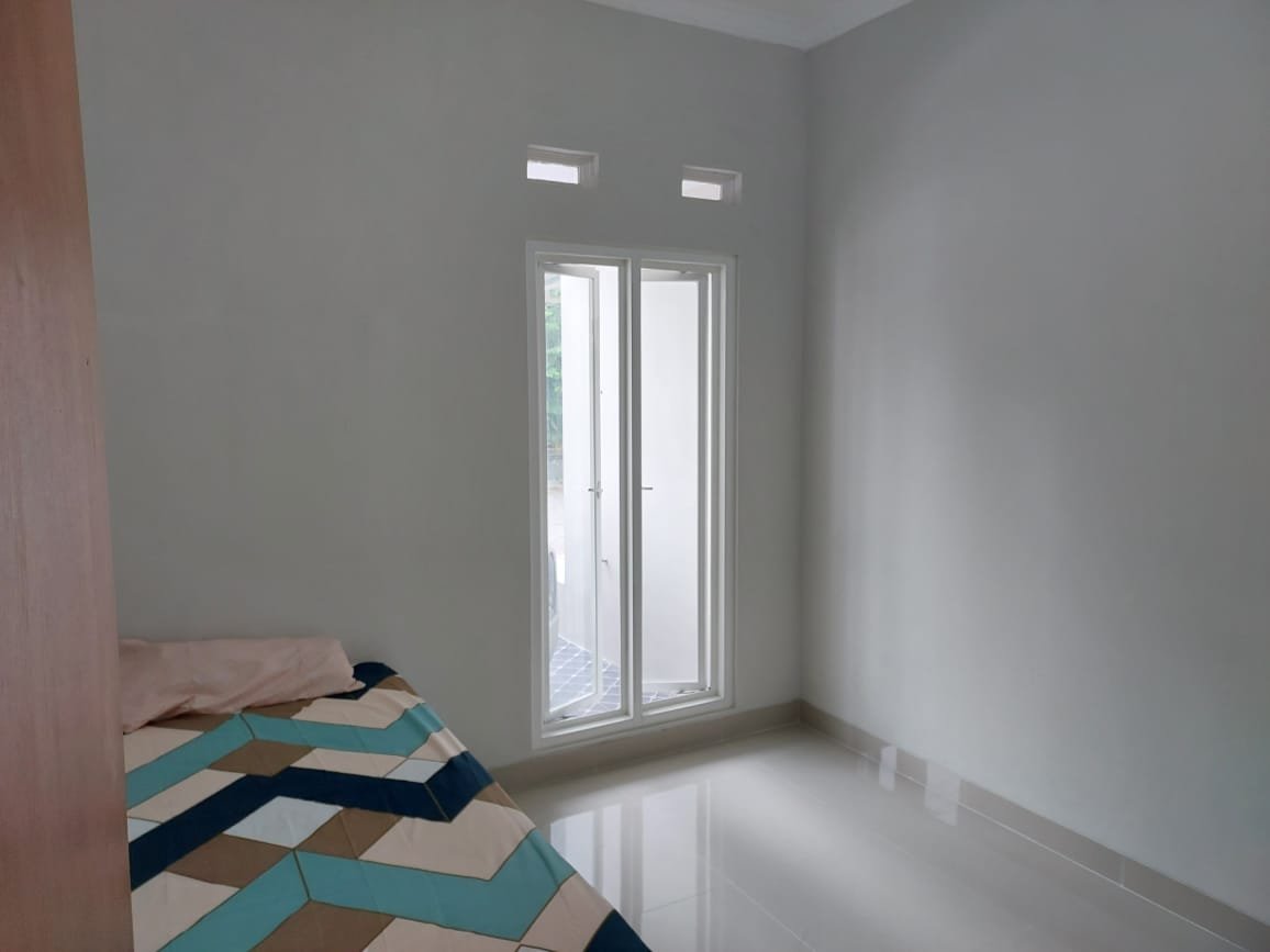 Rumah 2 Lantai Full Furnished di Cluster Colomadu - Foto 4