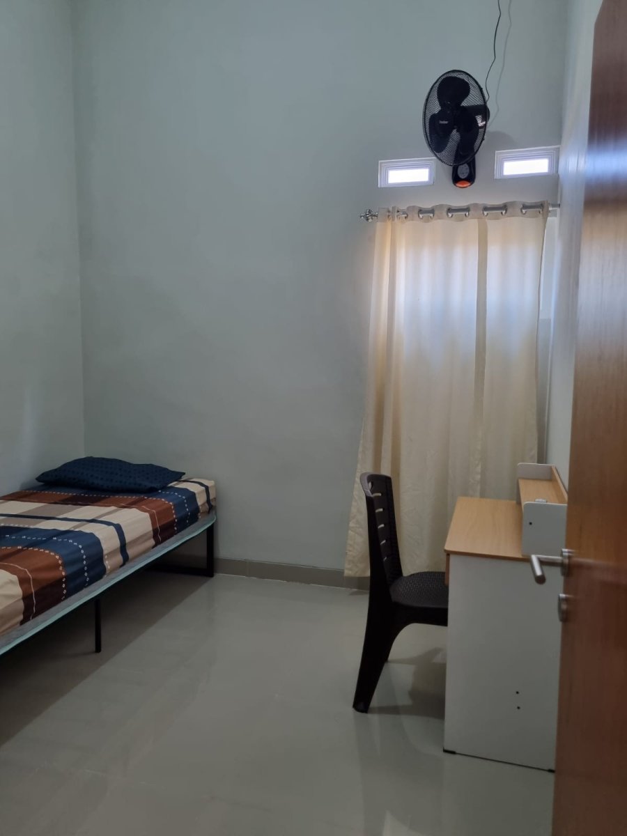 Rumah 2 Lantai Full Furnished di Cluster Colomadu - Foto 11