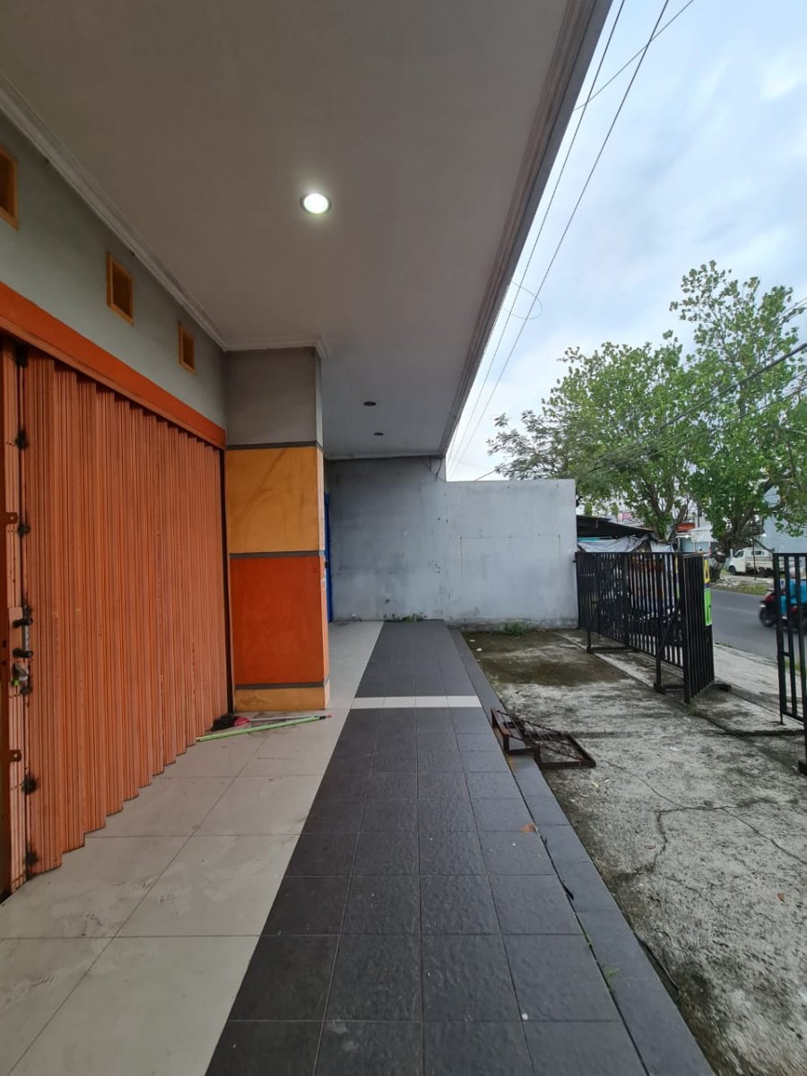 Ruko Strategis untuk Usaha di Solo Baru - Foto 7