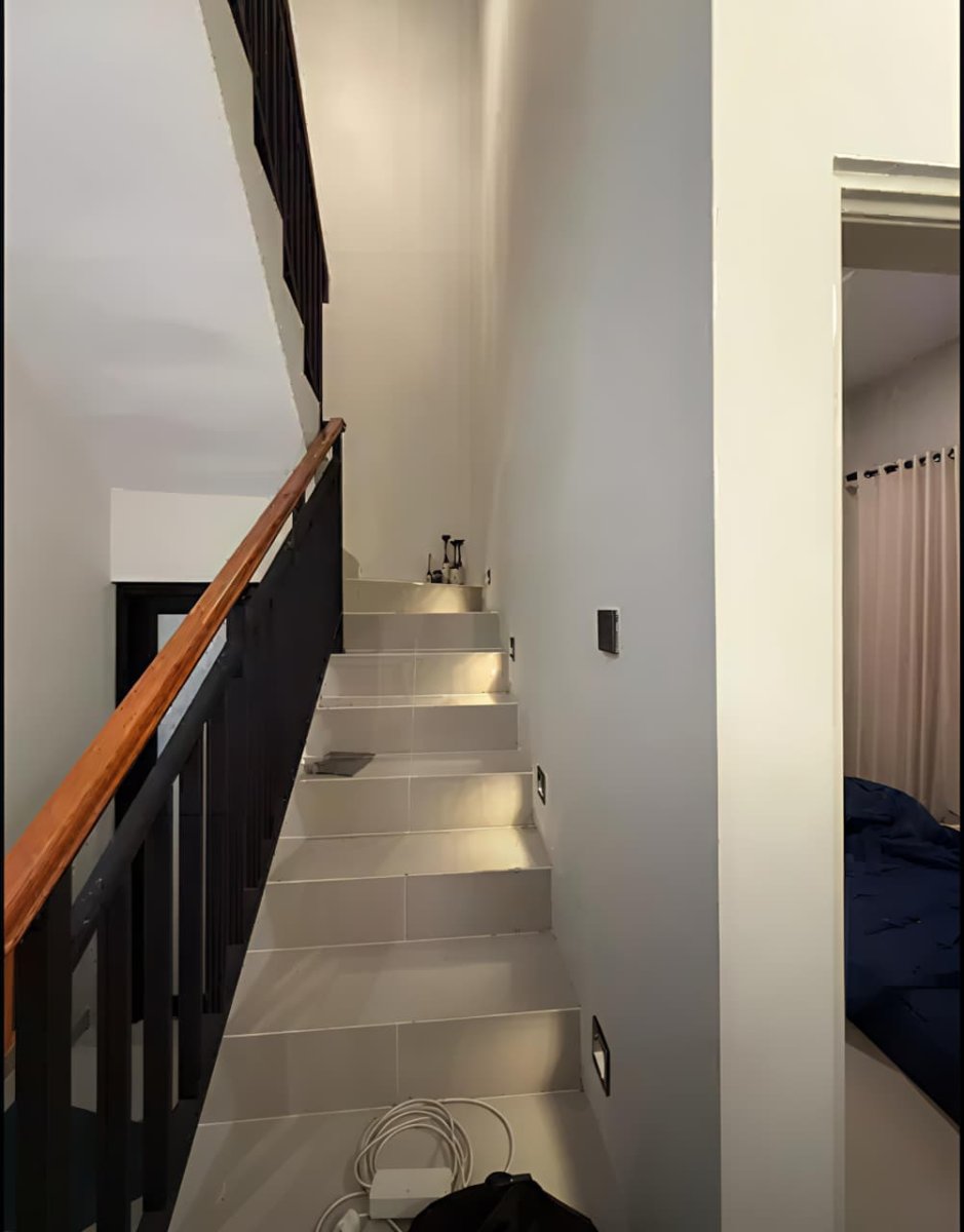 Rumah Minimalis 2 Lantai Furnished di Cluster Solo Baru - Foto 3