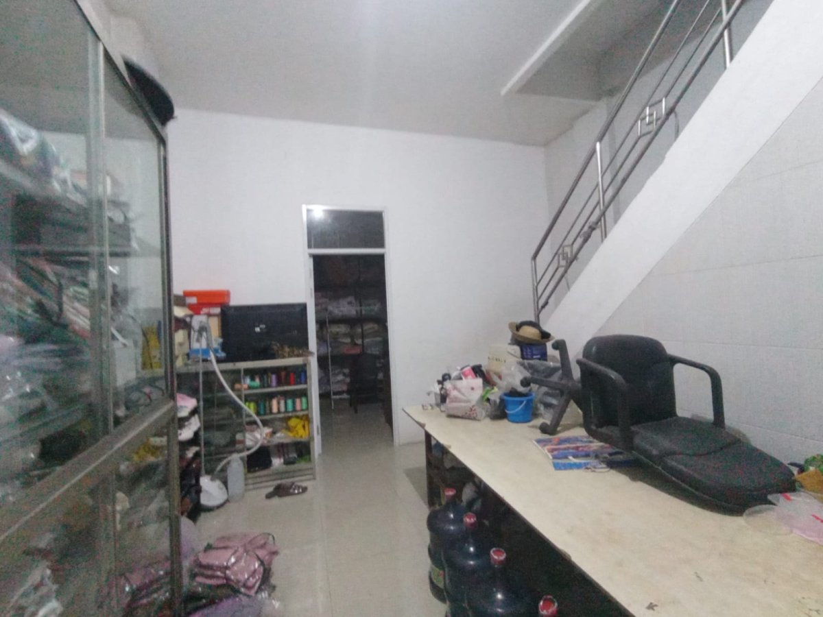 Ruko 3 Lantai Strategis Siap Pakai di Jalan Raya Solo–Tawangmangu, Jaten, Karanganyar - Foto 7