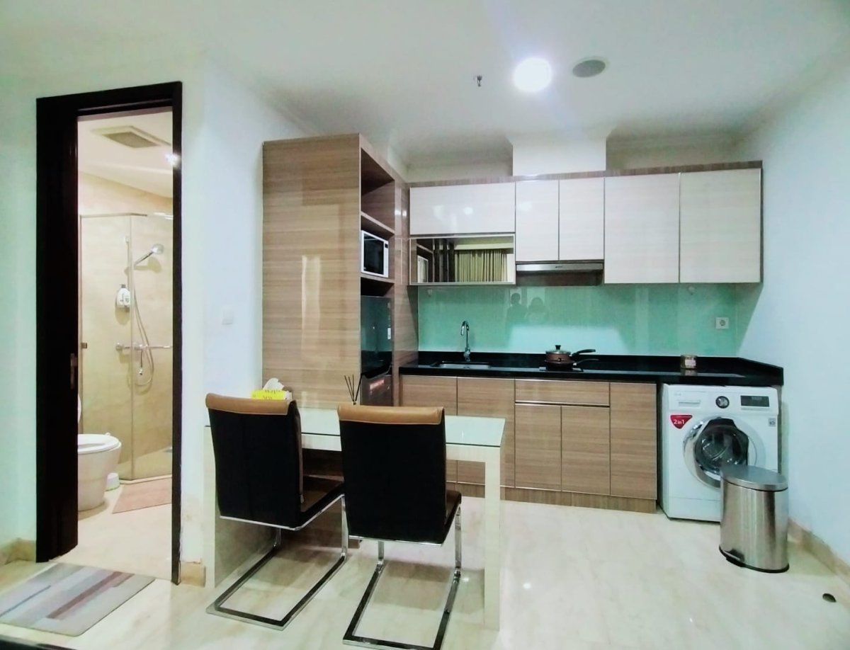 Apartemen Menteng Park Cikini 2BR Full Furnished Private Lift Disewakan Tahunan Zm - Foto 5