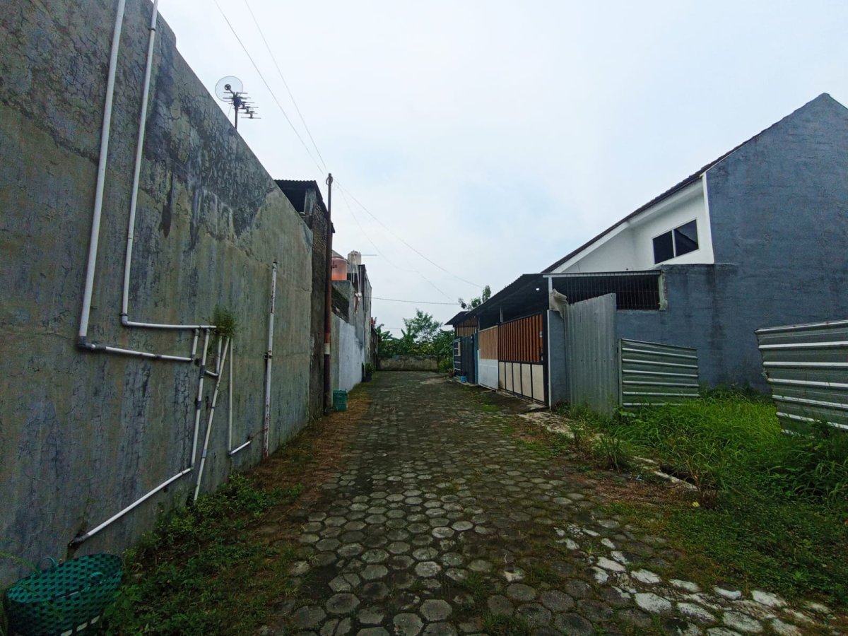 Rumah 1,5 Lantai Siap Huni Dekat Pintu Tol Klodran, Gedongan, Colomadu - Foto 2