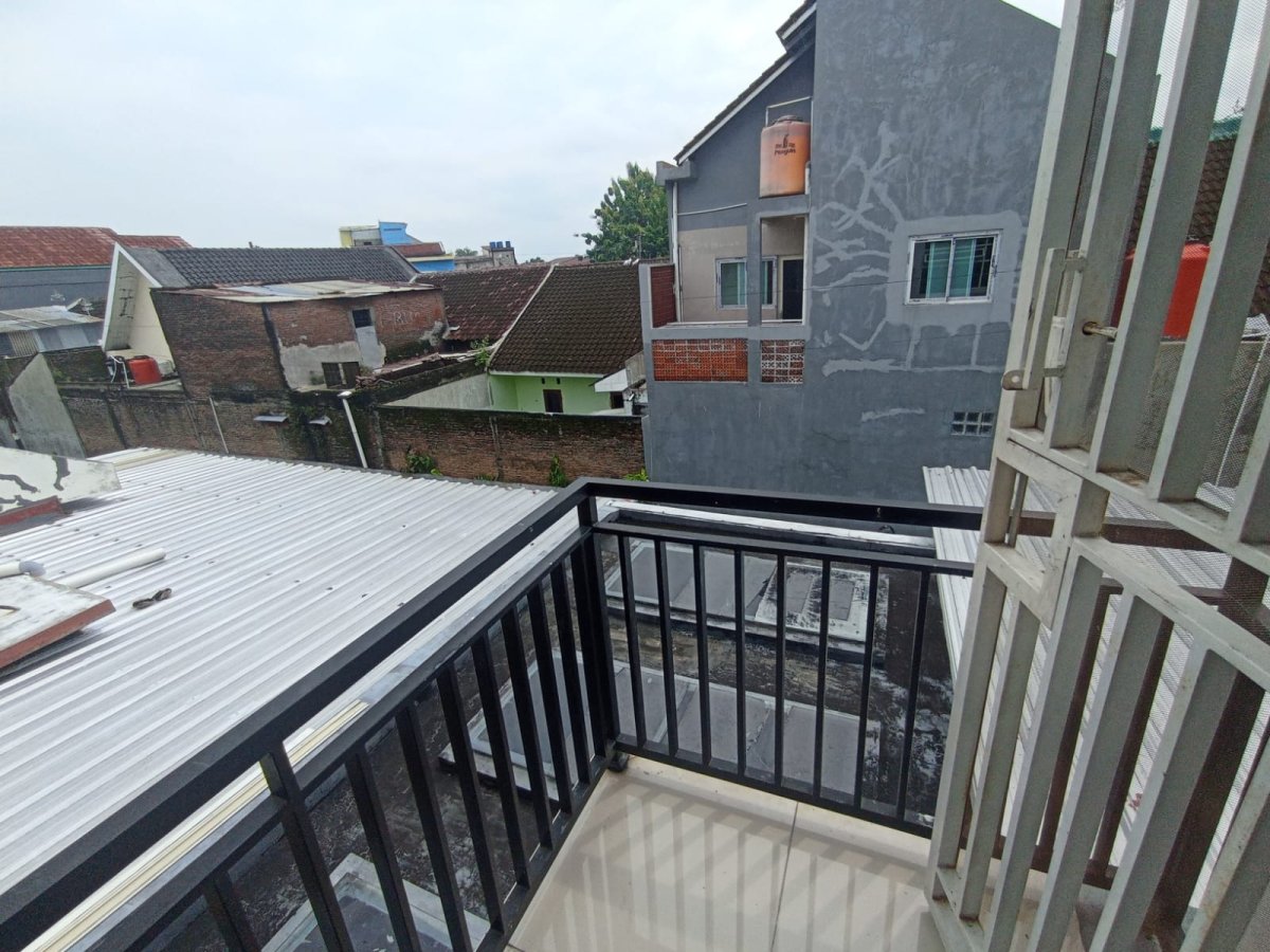 Rumah 1,5 Lantai Siap Huni Dekat Pintu Tol Klodran, Gedongan, Colomadu - Foto 11