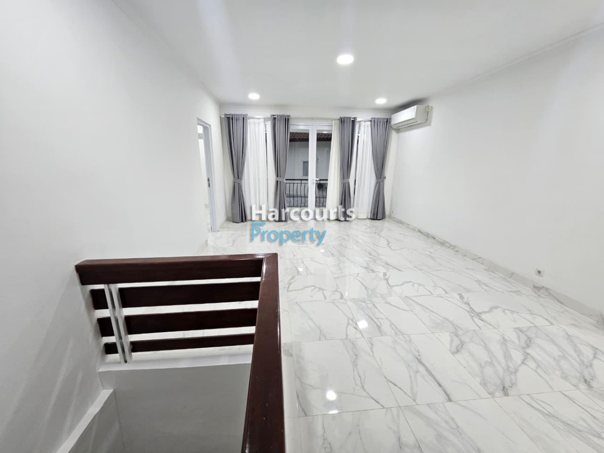 Disewakan Rumah Bagus dan Terawat Lingkungan Tenang di Dukuh Patra, Kuningan - Foto 7