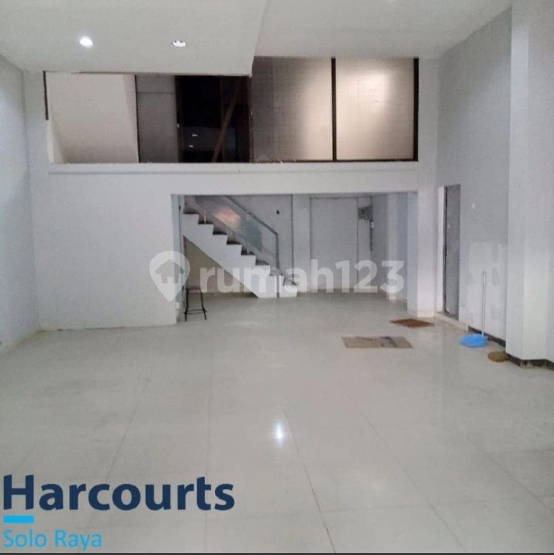 Ruko bagus 4 lantai tengah kota strategis di Serengan, Solo. - Foto 3