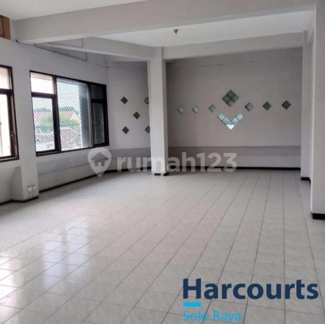 Ruko bagus 4 lantai tengah kota strategis di Serengan, Solo. - Foto 6