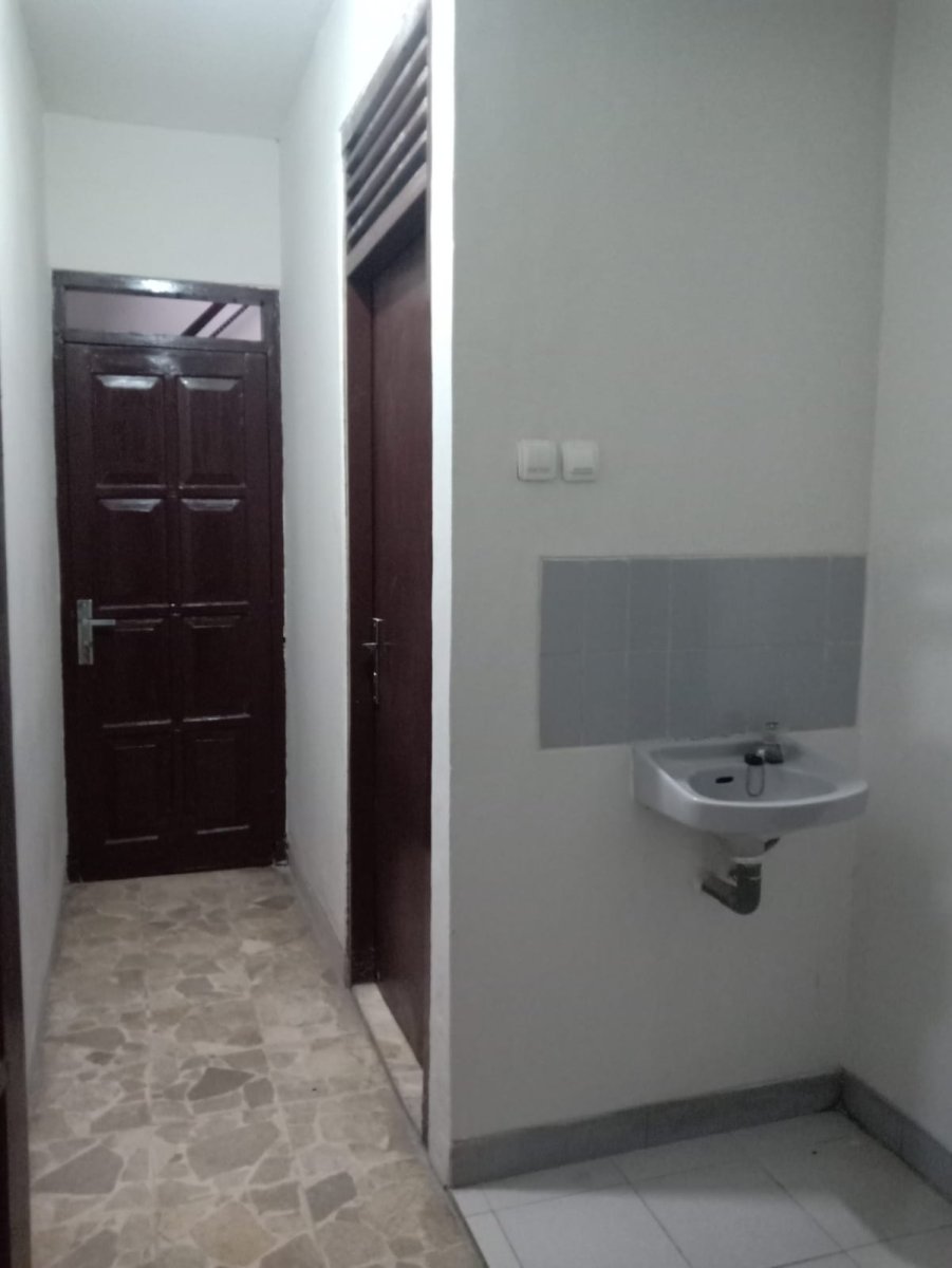 Hunian Premium Super Luas di Sayap Kedungmundu - Siap Huni, Strategis dan Ber-SHM! (Bisa Jual / Sewa) - Foto 5