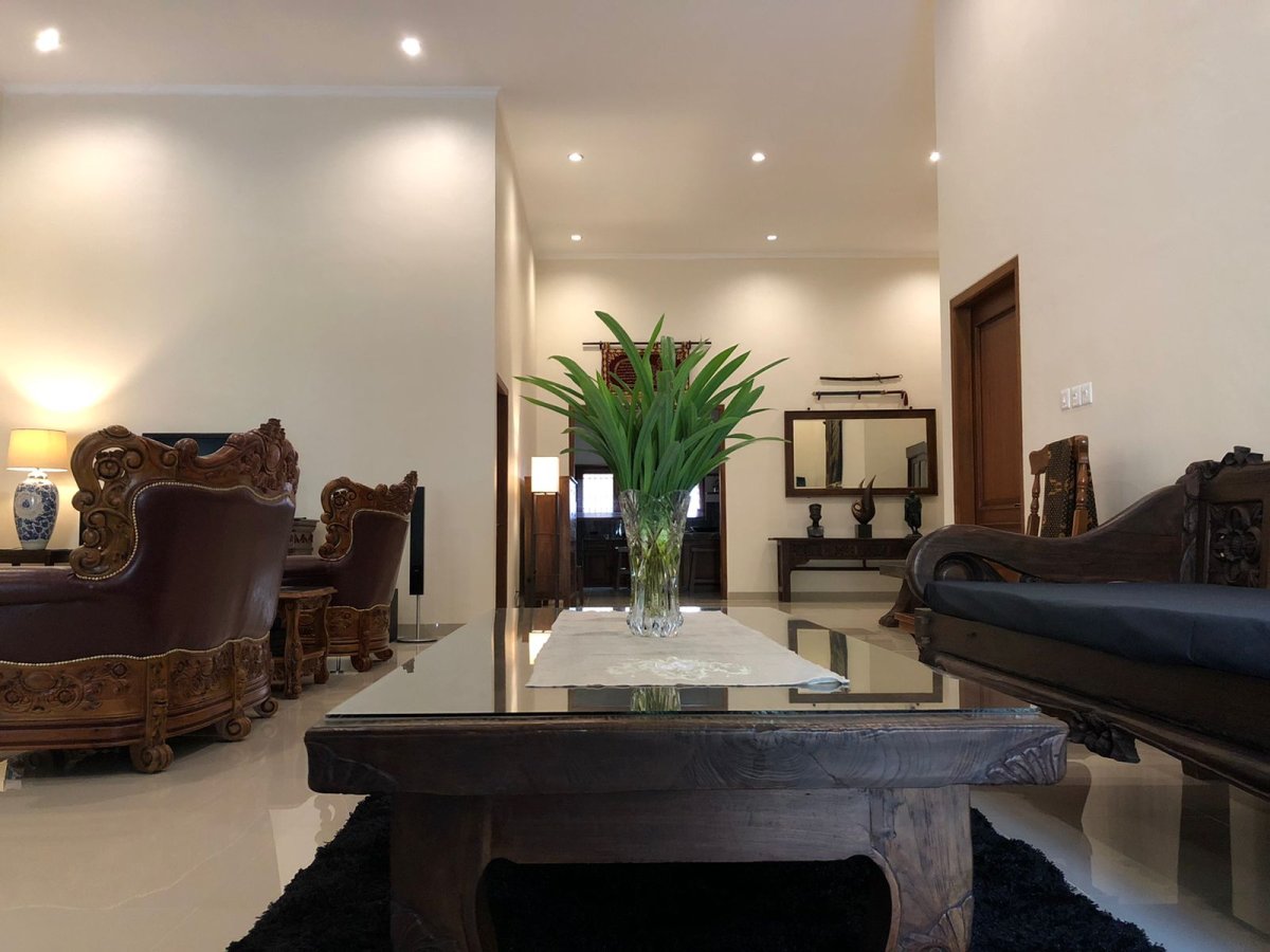 Mewah Lokasi dekat 3 Wisata Alam di Kota Ngawi, Jawa Timur Full Furnished Kondisi Siap Pakai - Foto 3
